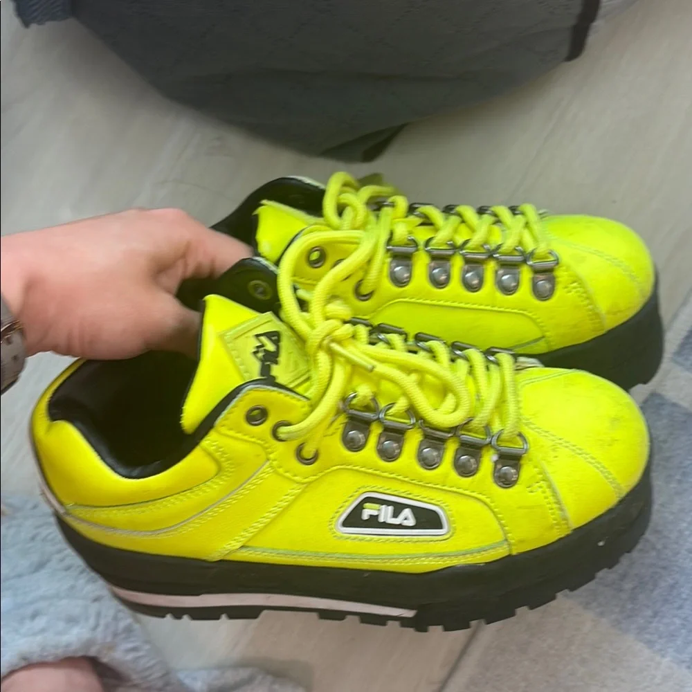 Fila Women's Neon Yellow Trailblazer Platform Sneakers